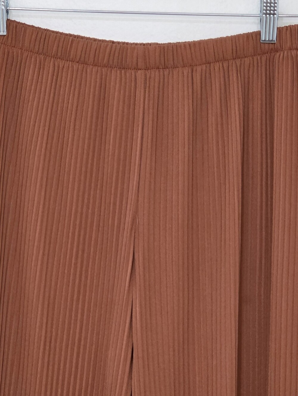 Uniqlo Ribbed Wide Leg Drawstring Waist Pants - Picture 4 of 5